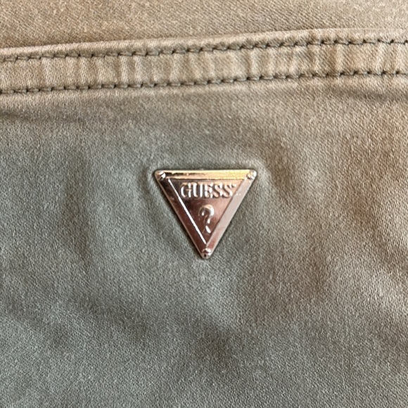 Guess khaki / green pants - Picture 4 of 4